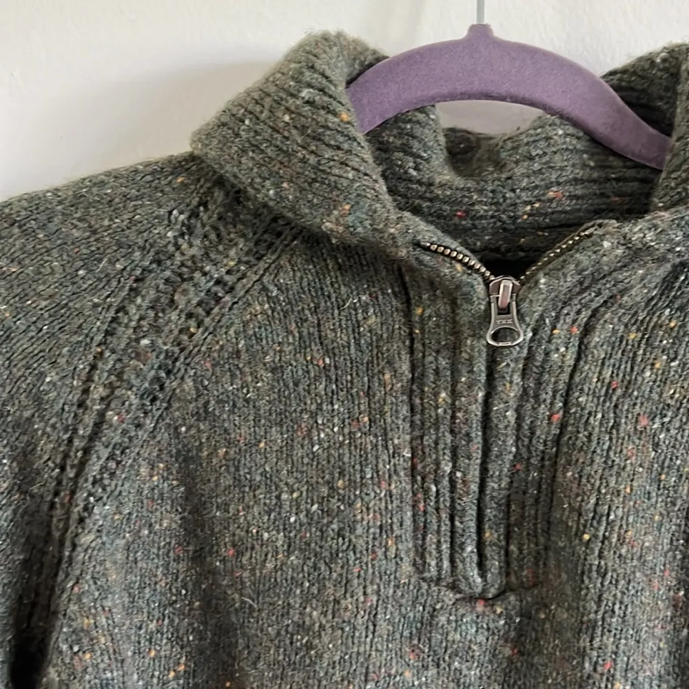 J Crew green pullover (men’s size small) - Image 5