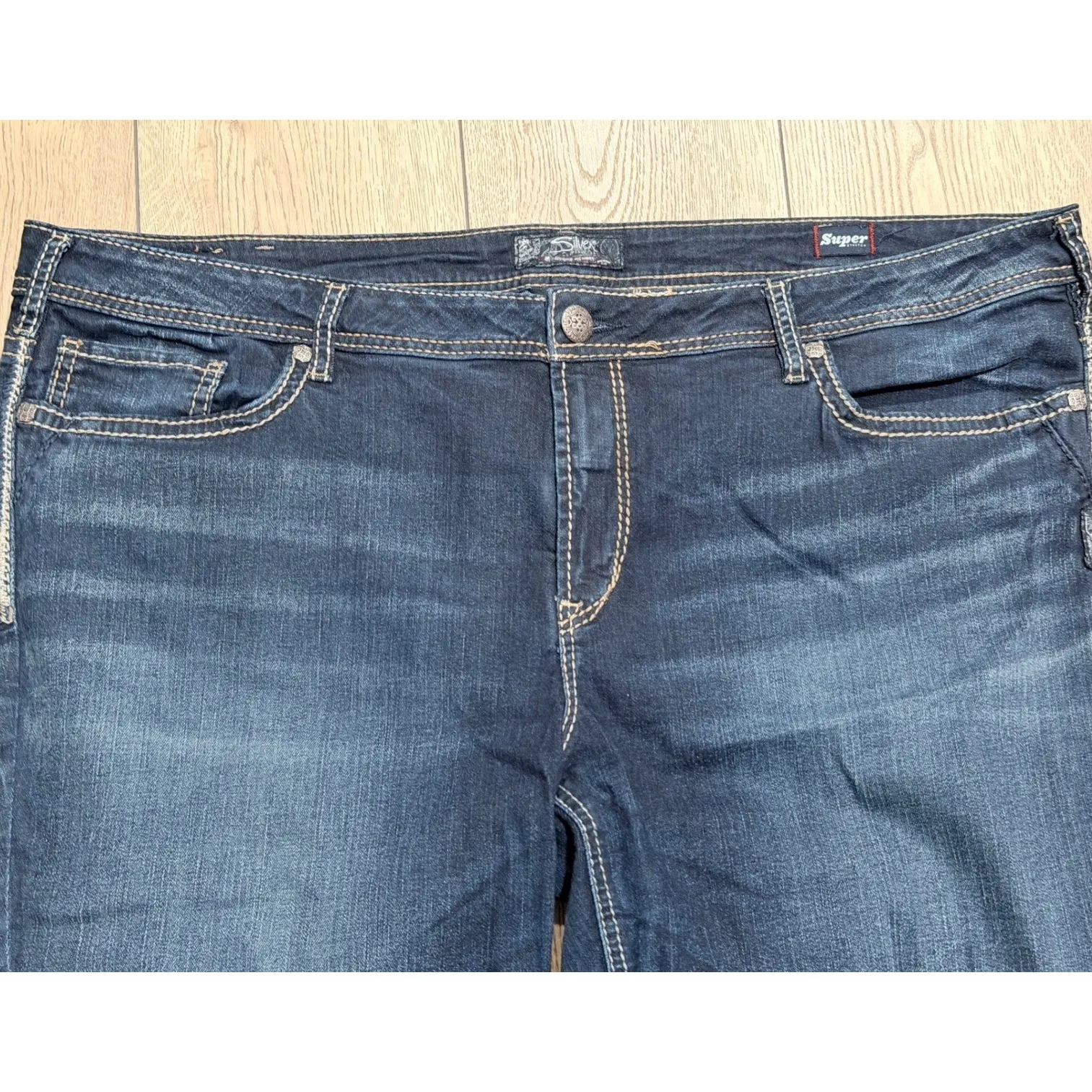 Silver Jeans Co Aiko Mid Slim Boot Plus 26 x 33 Dark Wash Super Stretch Denim - Image 3