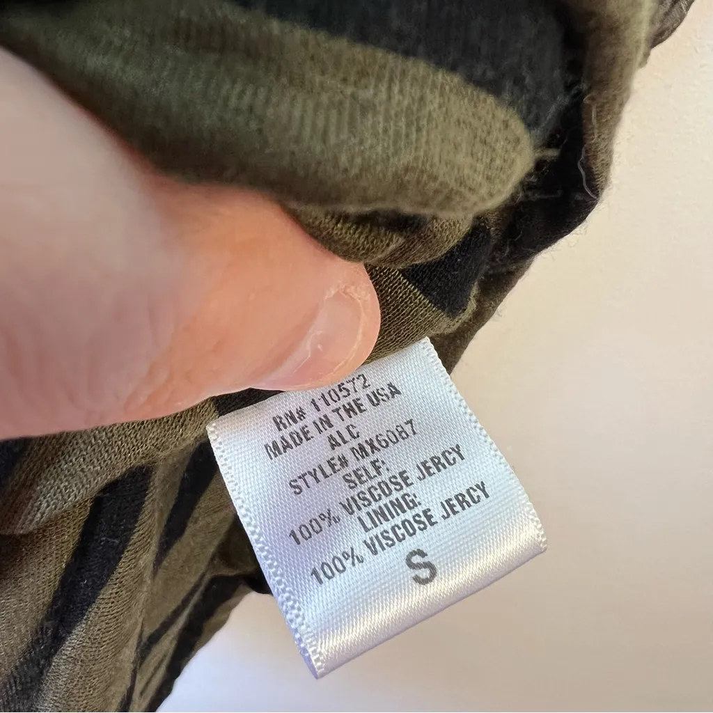 A.L.C Women’s Green‎ Short Sleeve Ruched Bodycon Midi Striped Dress Size Small - Image 6