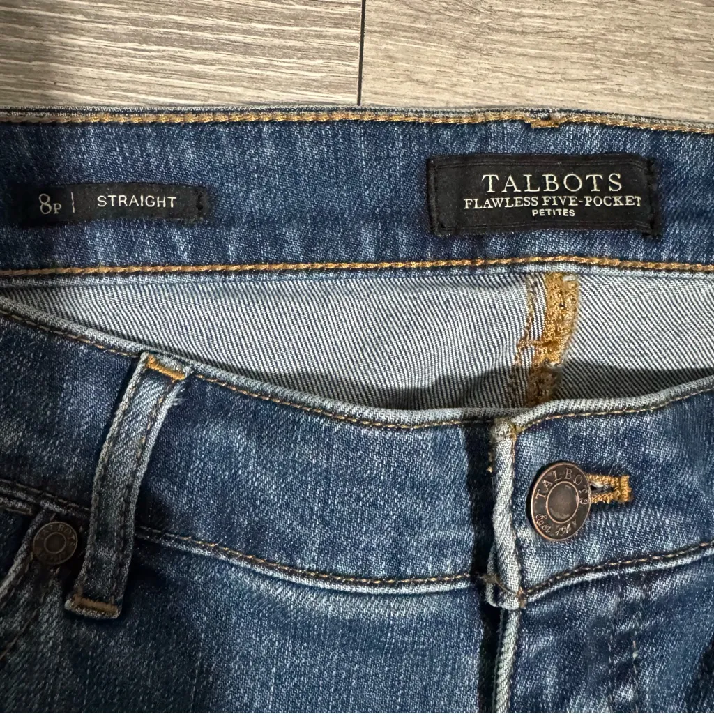 Talbots Women Straight Leg Flawless Five-Pocket Blue Mid-Rise Jeans Size‎ 8P - Image 4