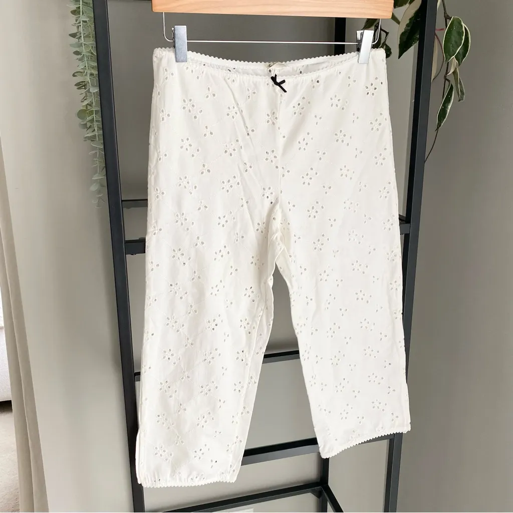 NWT Free People Intimately Full Bloom Capris - Image 3