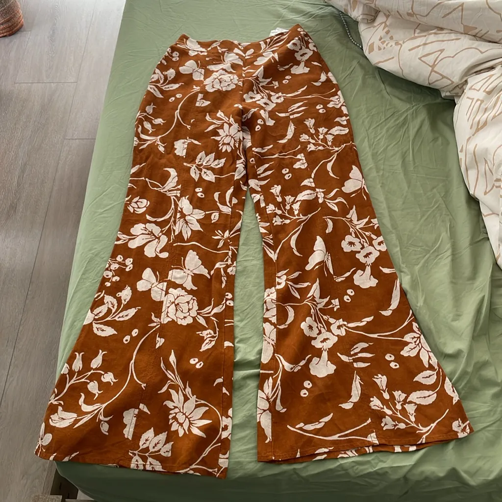 UO Hattie tropical floral pants Size Small - Image 5
