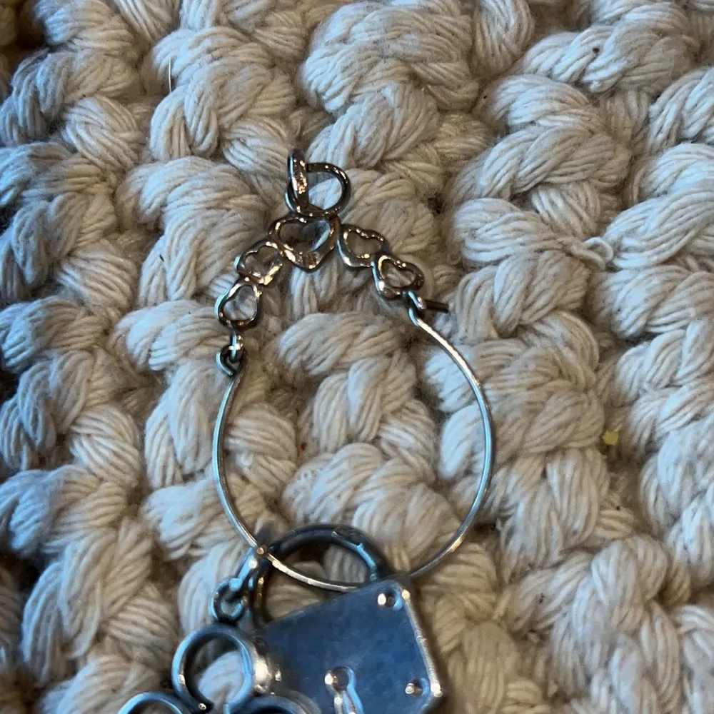 Vintage Charm holder with Lock and Key Silver - Image 3