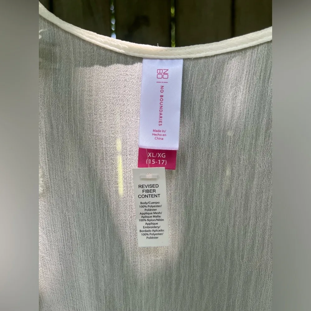 No boundaries sheer vest size xl large - Image 4