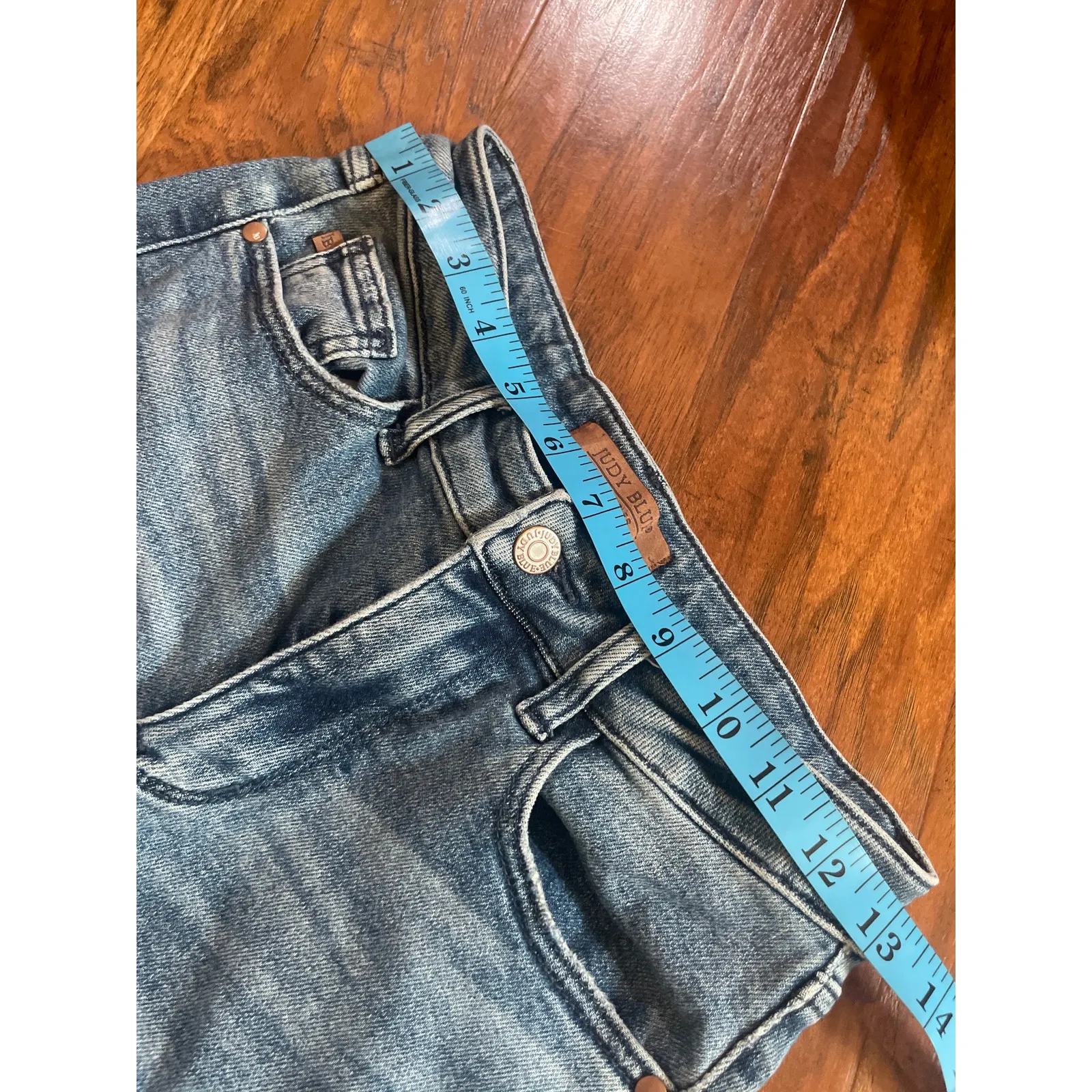 JUDY BLUE Roughin It Mid Rise Distressed Dad Jeans Denim Size 3/26 - Image 9