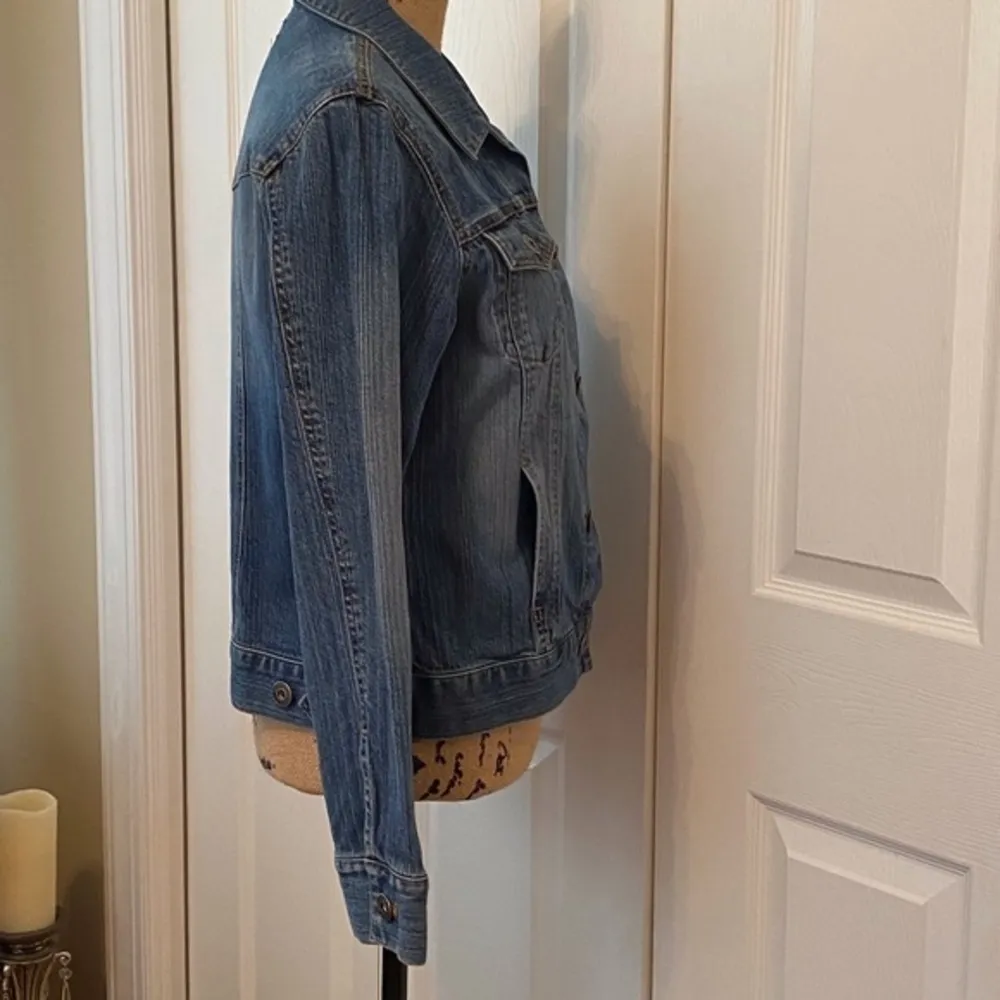 Izod Jeans Women’s Denim Jacket Size Medium - Image 6