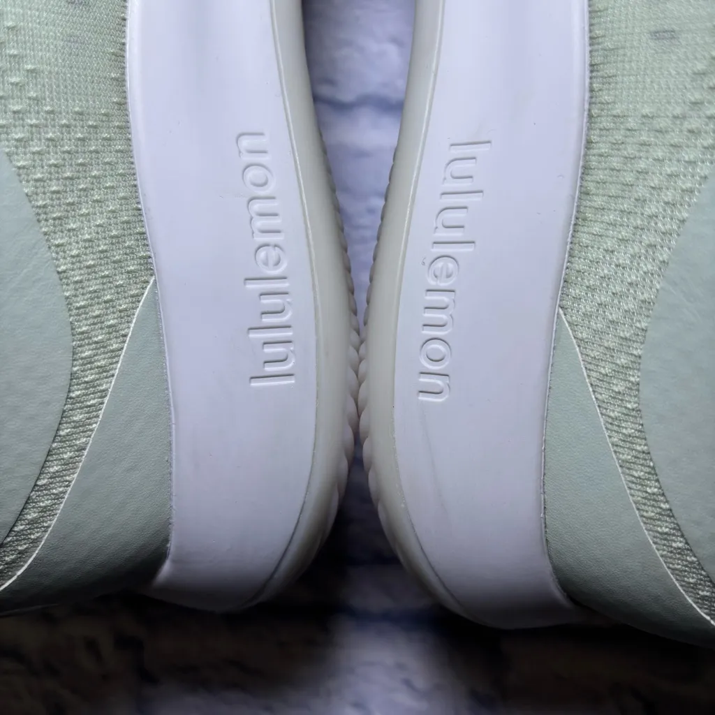 Lululemon Women’s Strongfeel Train Shoes Size 12 Light Sage Gym Training Run - Image 6