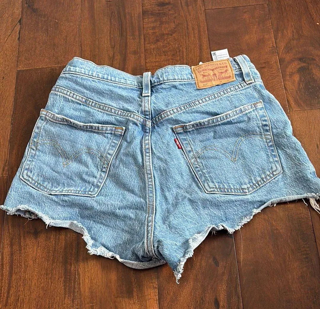 Levi’s 501 Denim Shorts - Image 2