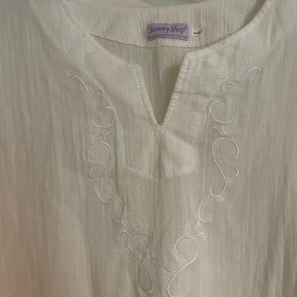 White Embroidered Cover Up dress Size L - Image 3