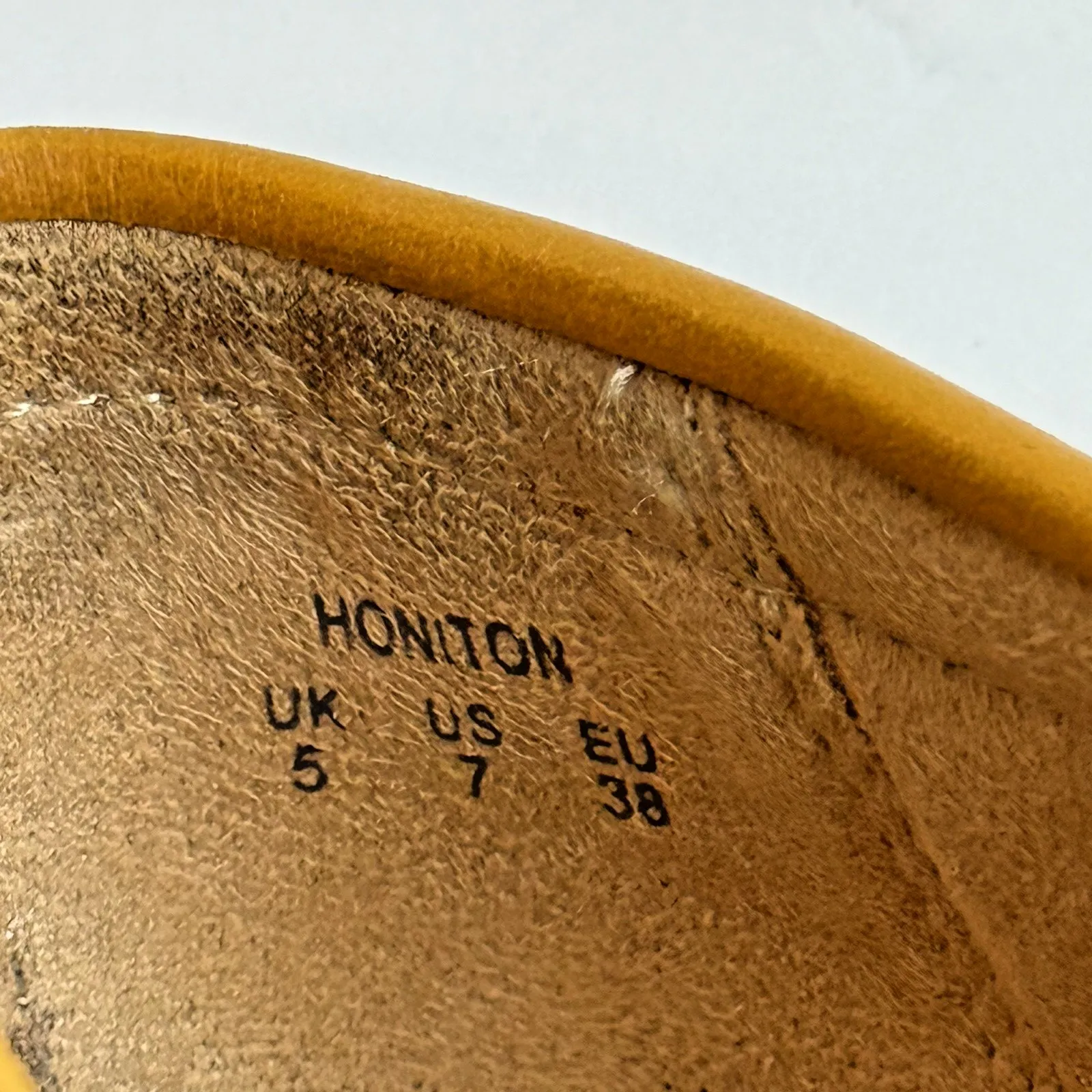 New Hotter Leather Tassel Moc Toe Loafer Women US 7 EU 38 Honiton Comfort Flat Yellow - Image 11