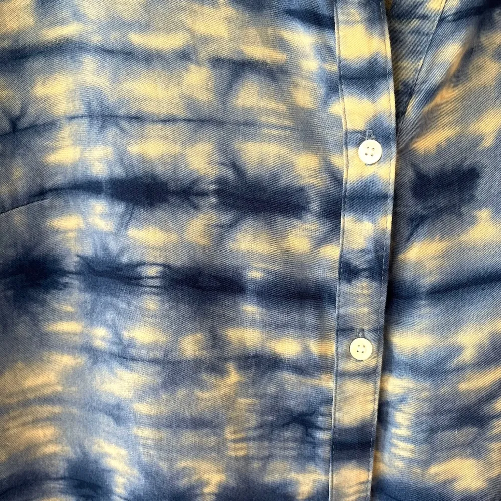 J.McLaughlin Tencel Shirt Blue Tie Dye Lux Long Sleeve Blouse Button‎ Size S - Image 5