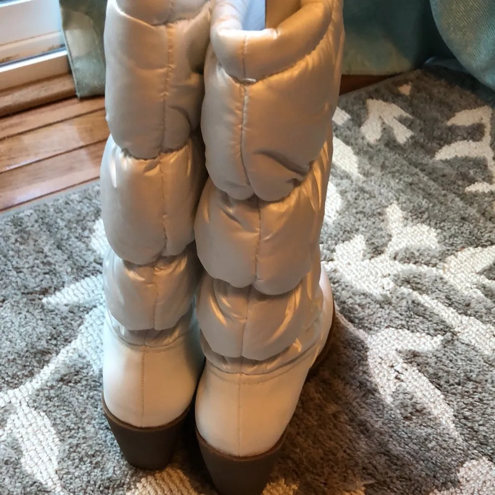 boots, puff boots, size 6.5 - Image 6