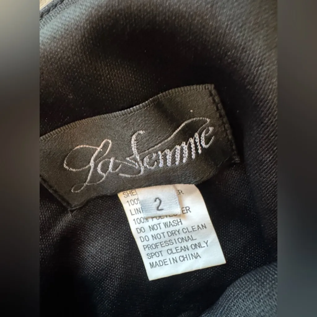 La Femme Elegant Black Gown - Image 13