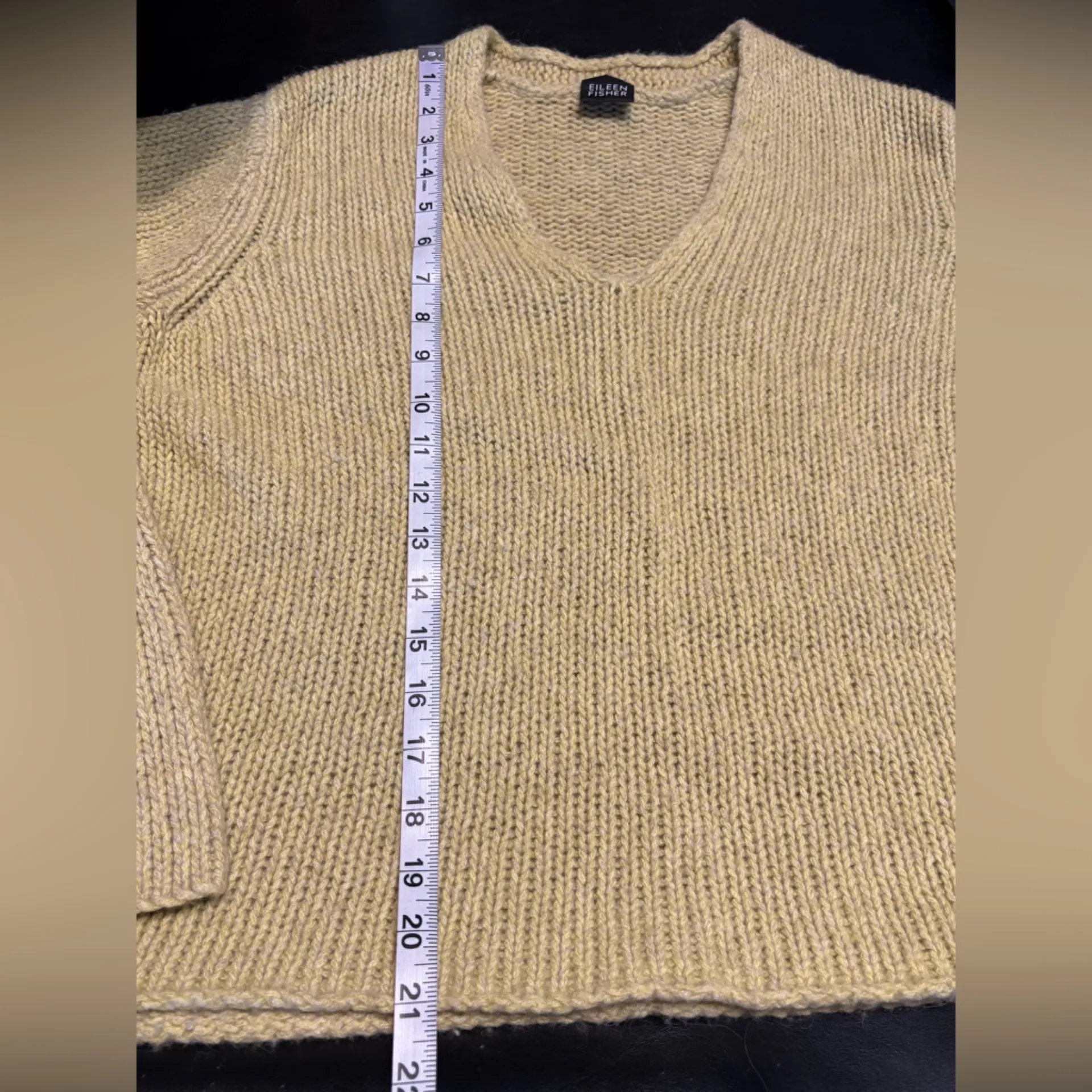 Eileen Fisher Wool Blend Light Green V-Neck Sweater. - Image 10