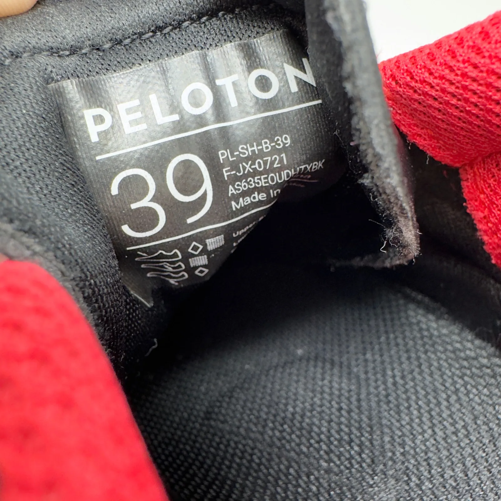 Women’s Black Peloton Cycling Shoes Size 39 - Image 4