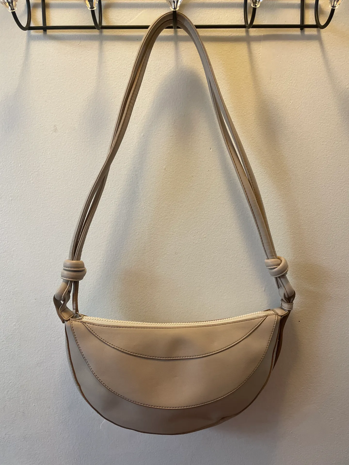 Create & Cultivate Sling Bag - Image 2