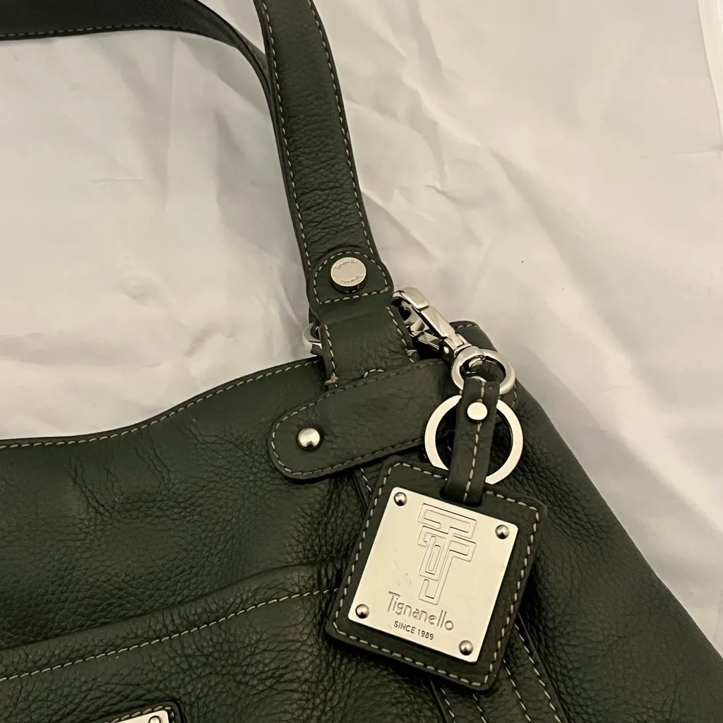 Tignanello Olive Green Leather Shoulder Bag - Image 3