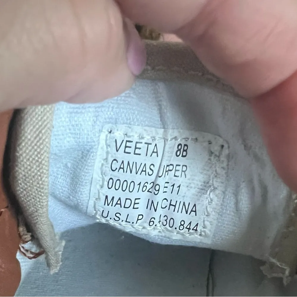 🆕Lauren Ralph Lauren Veeta Canvas Shoes, Size 8 - Image 2