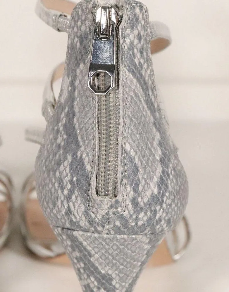 NWOT Louise Et Cie Kreeli Sandal - Image 17