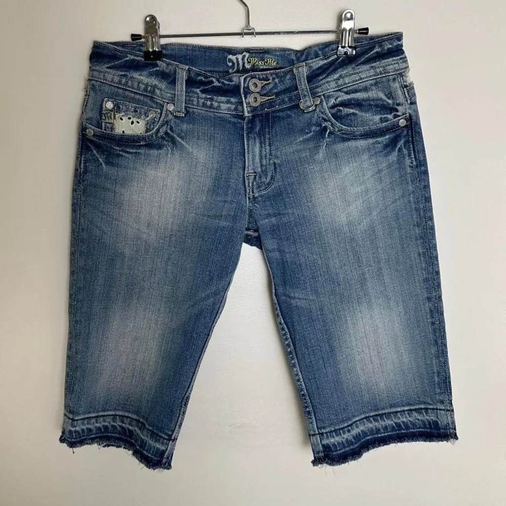Miss Me distressed denim capri shorts with lace detail - Image 6
