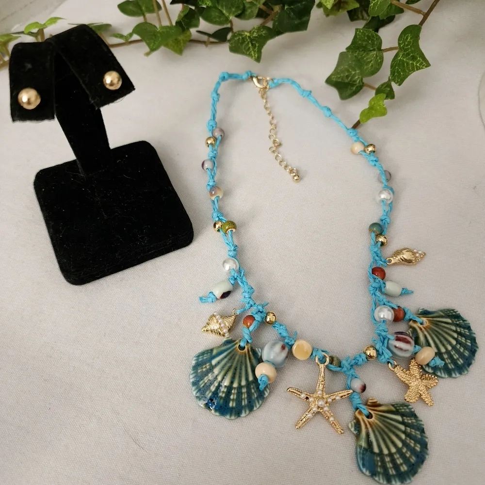 Boho Beachy Charm Raffia Necklace Blue - Image 2