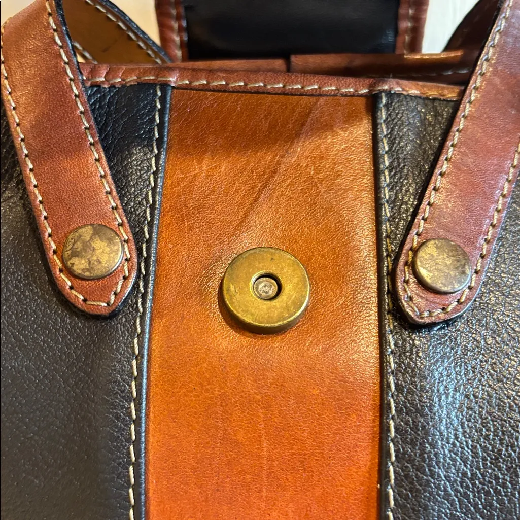 LUIGI BRAND ITALIAN VINTAGE TAN/BLACK PEBBLED LEATHER SHOULDER BAG SNAP CLOSURE Black - Image 8