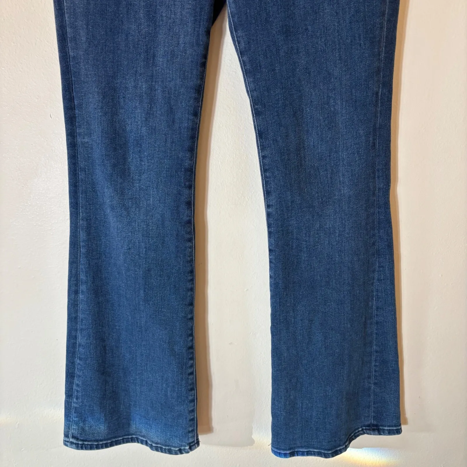 Pilcro Anthropologie THE ICON Jeans Dark Wash Button Fly Flare Size 29P - Image 3
