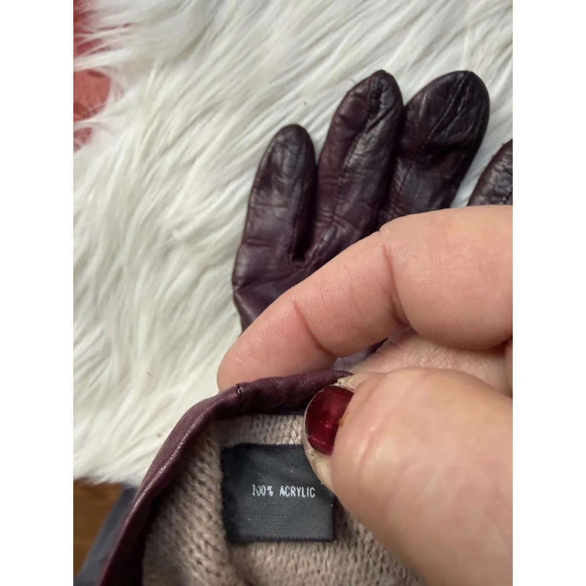Vintage Leather Gloves in Burgundy Red - Image 5