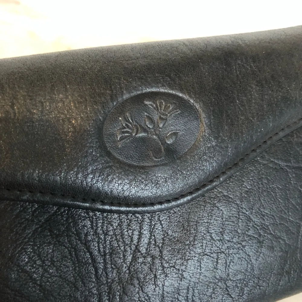 Black and Gold Buxton Top Grain Cowhide Wallet - Image 2