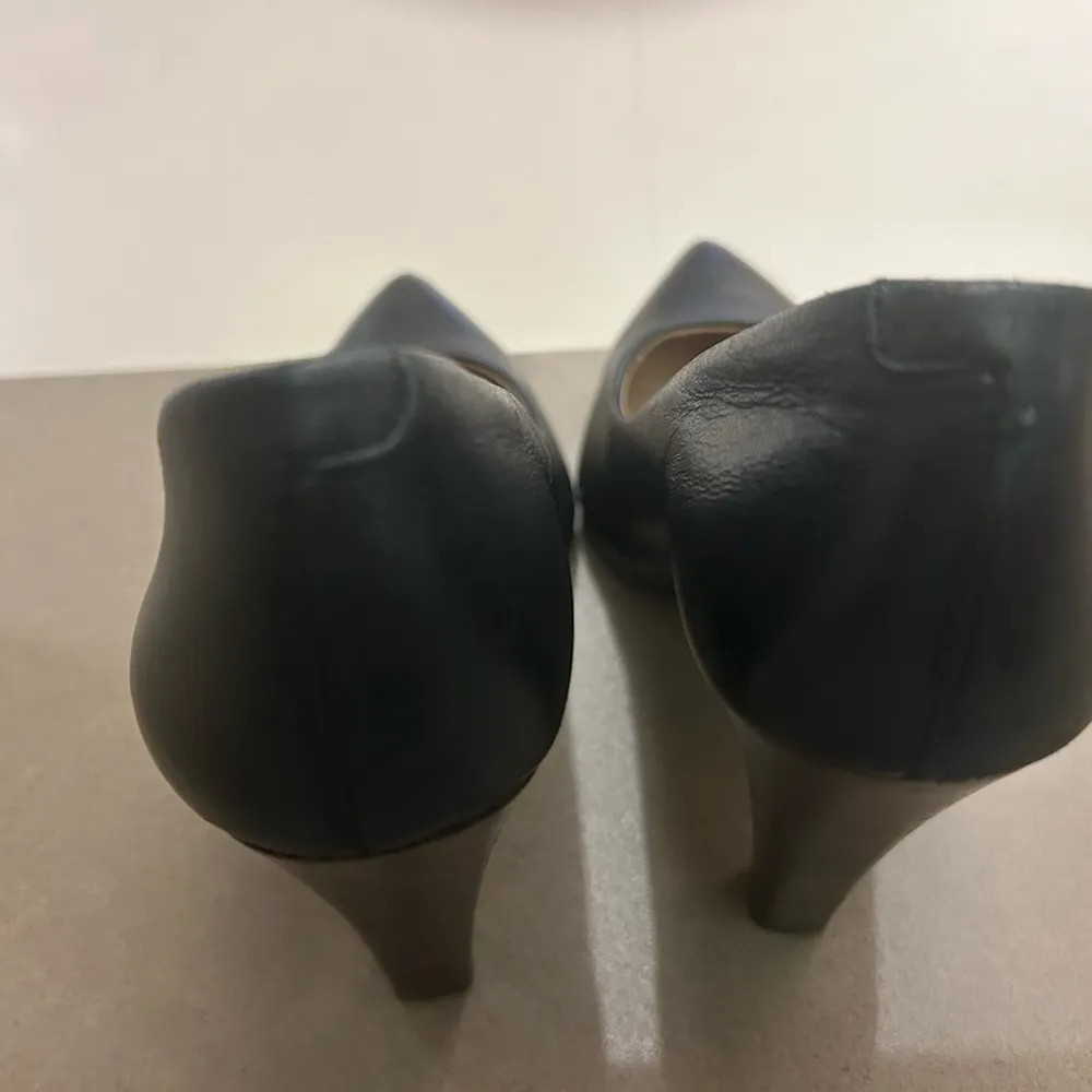 Heels Classic Black Stiletto Heels with Pointed Toe Vince Camuto-81/2 - Image 5