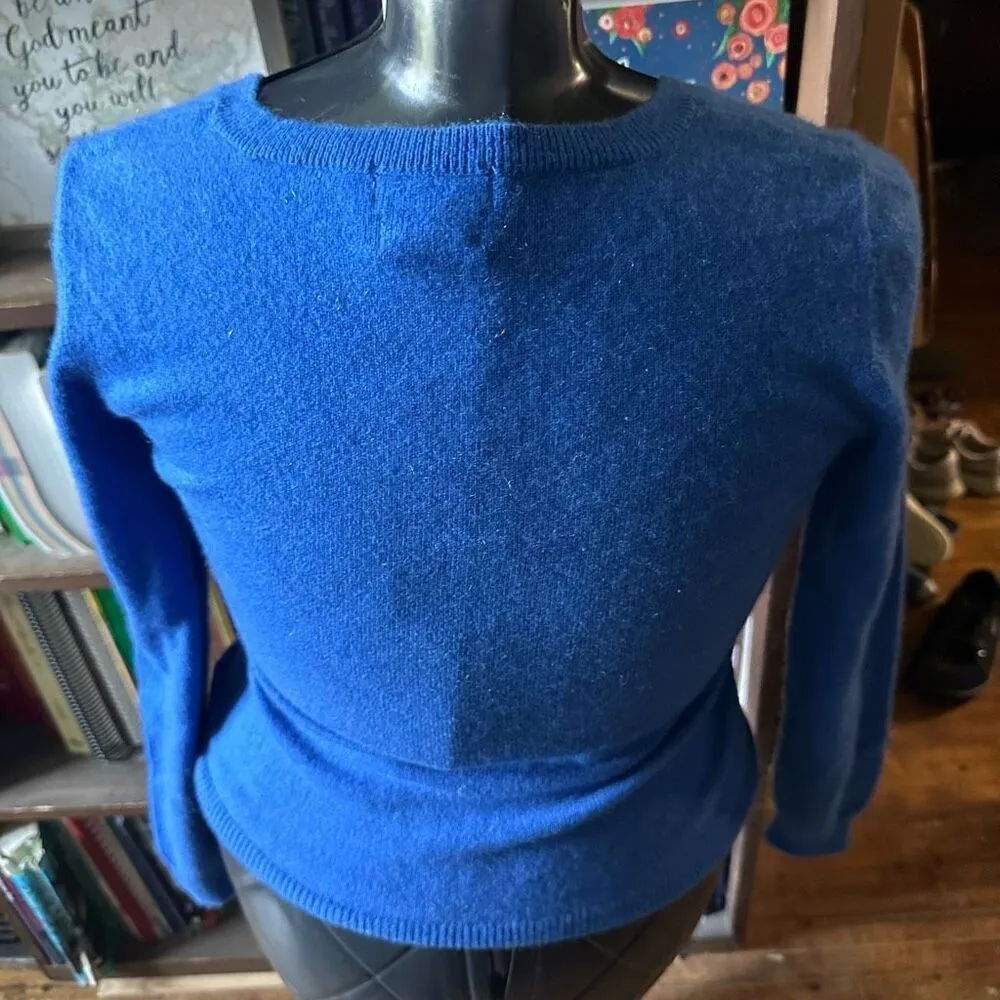 Jaclyn Smith blue cashmere S luxe soft sweater - Image 2