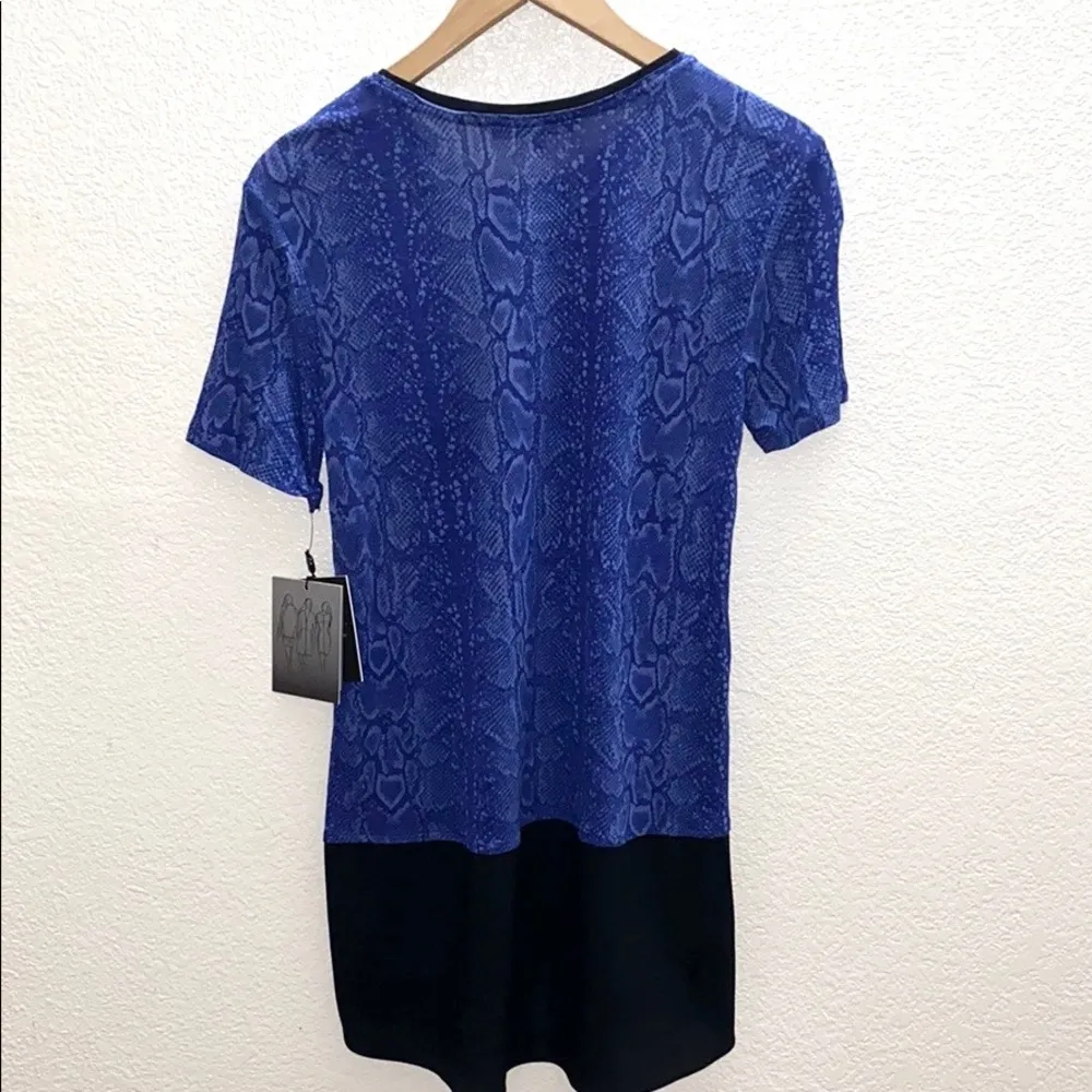 Elie Tahari Snakeskin Blueberry Print High Low Top - Image 5