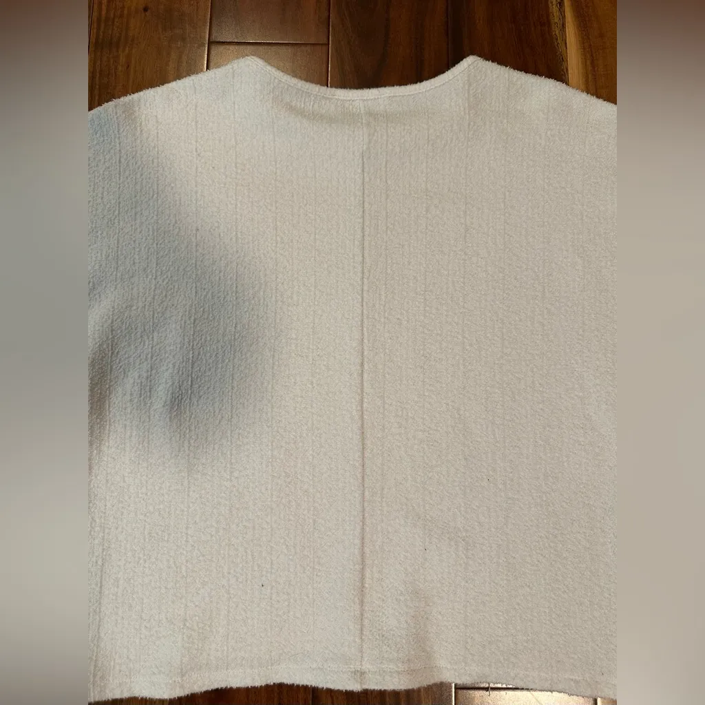 Mango Sweater with Pearl Neck Detail - Image 12