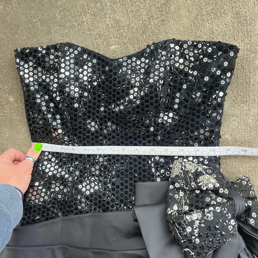 Vintage 80s Black Sweetheart Strapless Ruffles Bow Sequin Tiered Prom Dress SM - Image 12