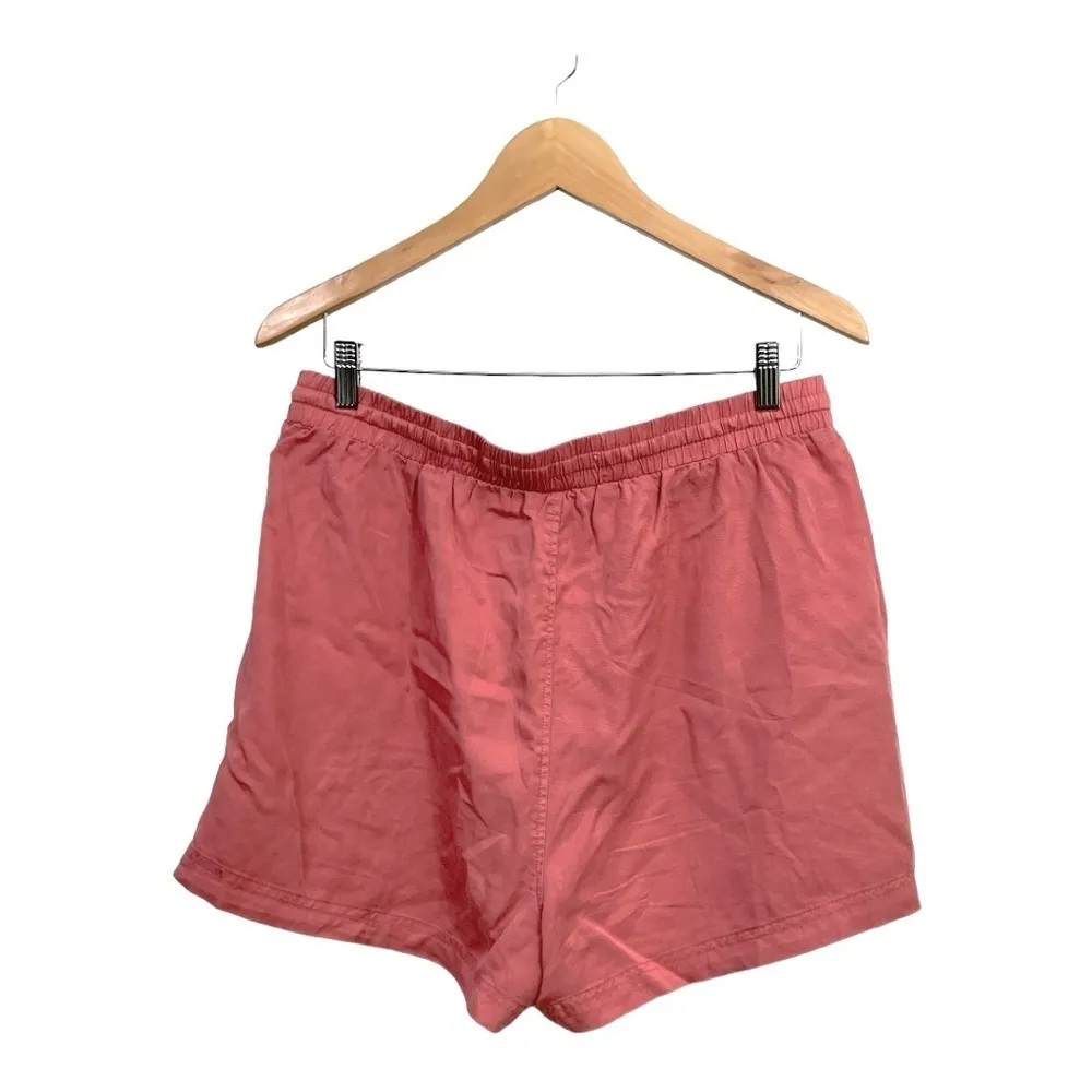 Calvin Klein Jeans High Rise Lyocell Pull On Shorts NWT
Women's M Coral color - Image 4
