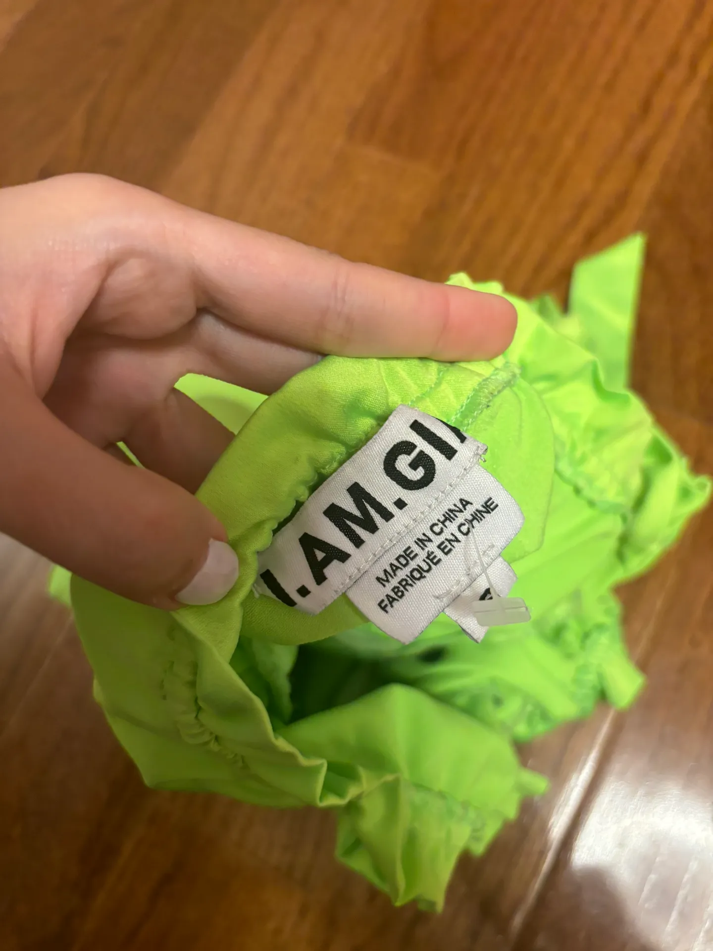 I am gia neon green naomi top - Image 6