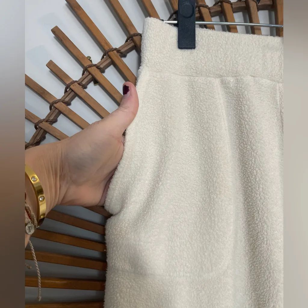 Sundry Faux Sherpa Patch Pant Joggers Cozy Ecru Loungewear Small - Image 7