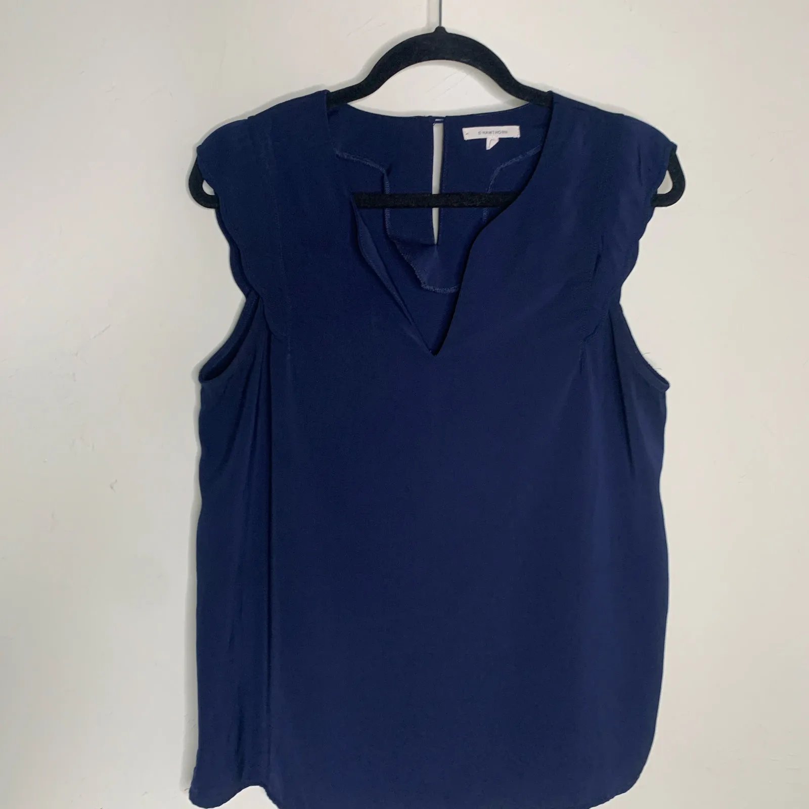41Hawthorn Navy Blue Sleeveless Blouse Sz Medium - Image 6