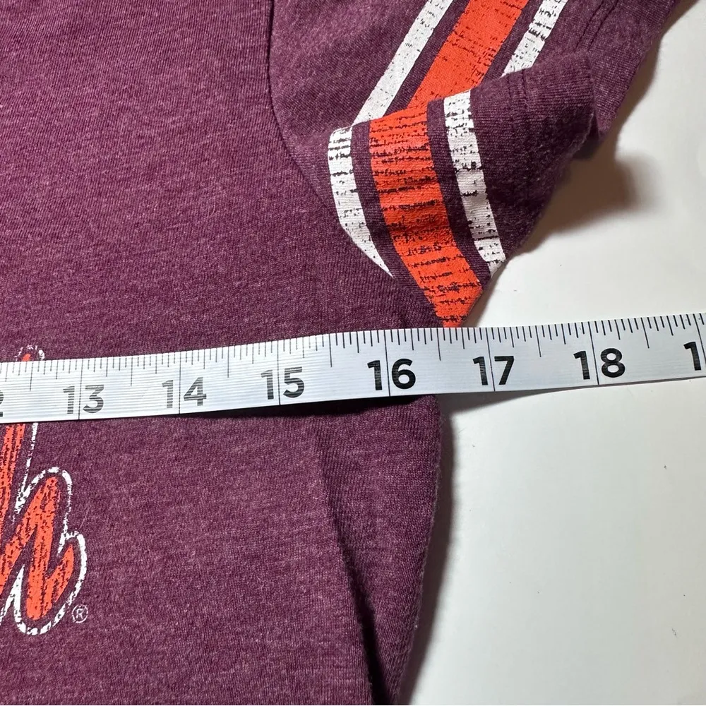 Virginia Tech Maroon Vneck Hokies Short Sleeve Tee Shirt T Shirt Medium - Image 6