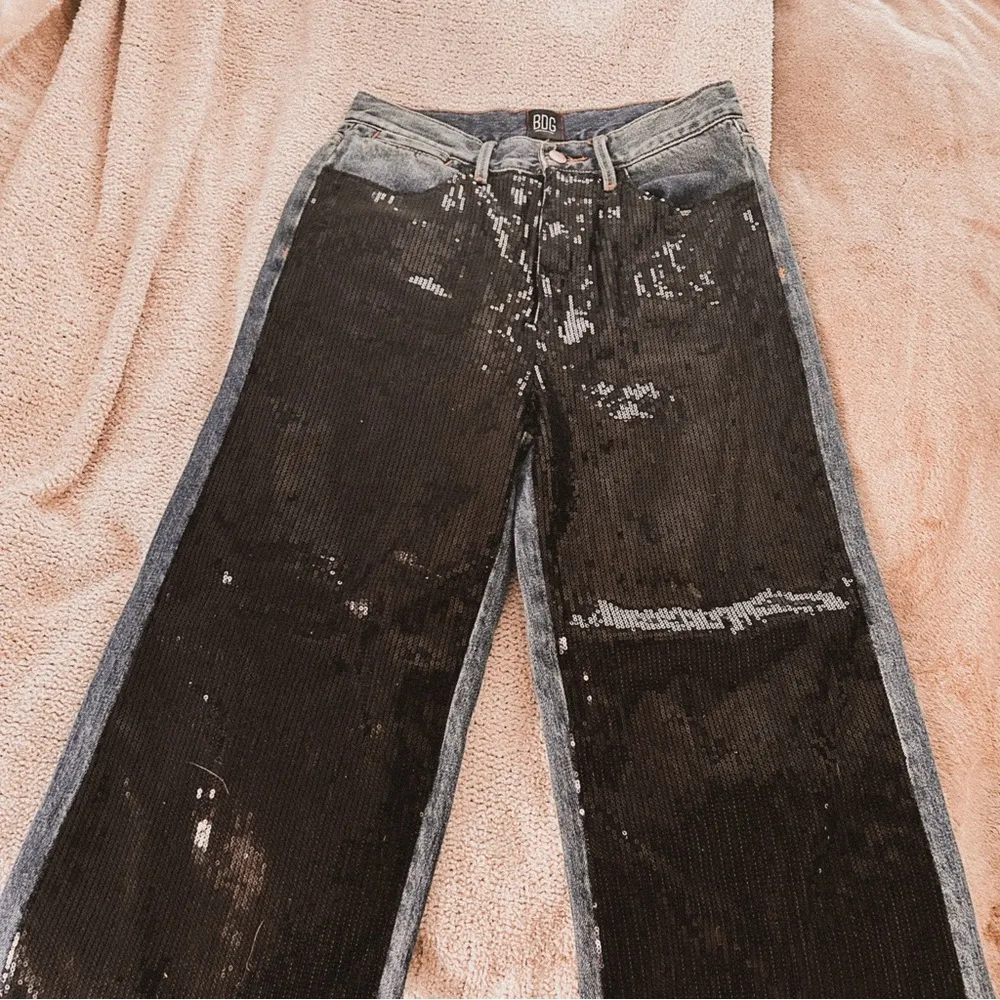 BDG Urban Outfitters Black Sequin High Rise Jeans Wide Leg - Image 3