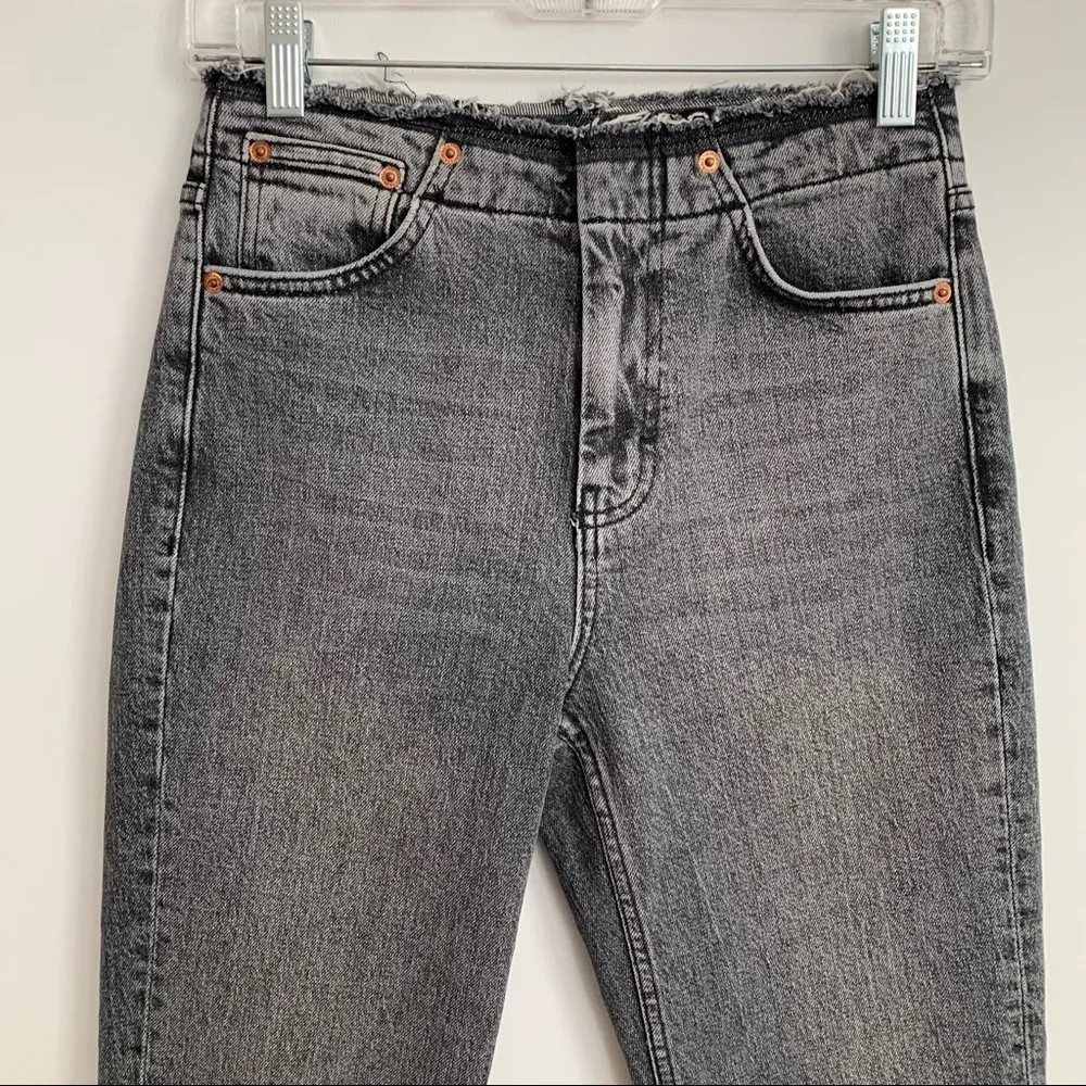 NWOT TOPSHOP High Rise Raw Waist Cropped Straight Jeans Size 26 - Image 4
