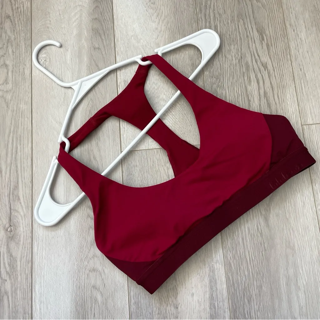 Lululemon Sports Bra box it out racerback womens Red (size 6) workout activewear - Image 3