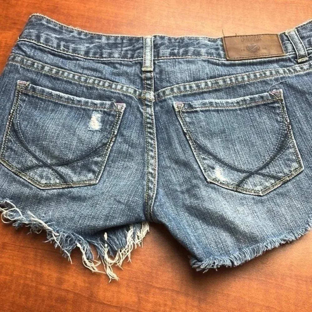 Pink ladies shorts size 2 - Image 8