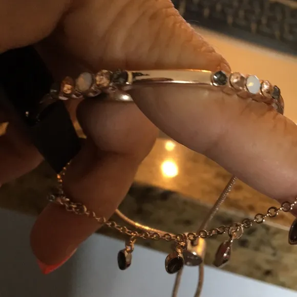 Guess 2  Mixed Bracelets Stones & Chain Adjustable - Image 2