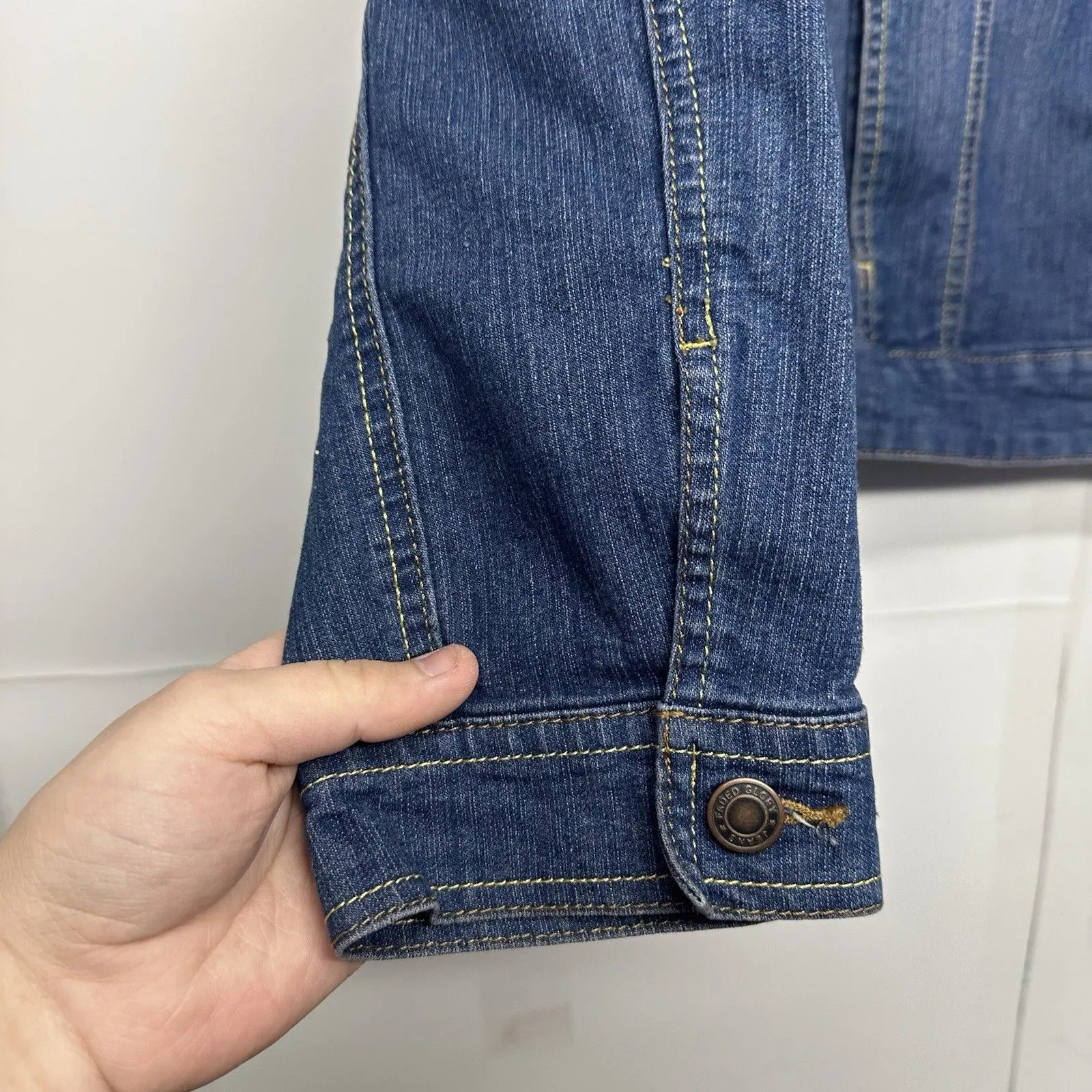 Faded Glory Women’s Jean Jacket Size XXL Blue Denim Button Front Classic - Image 3