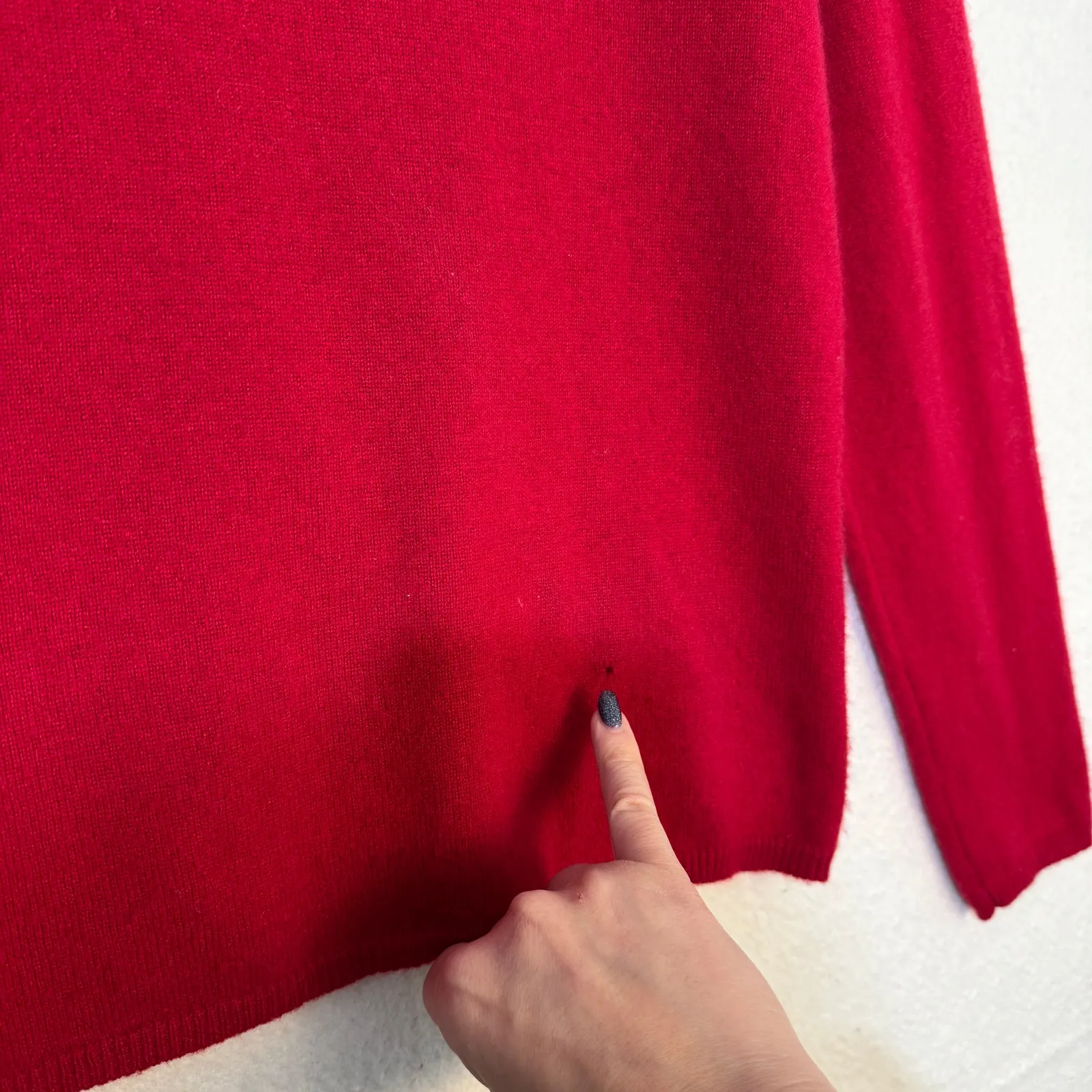 Valerie Stevens VTG Luxurious Soft Red Cashmere Turtleneck Sweater Size Medium - Image 8