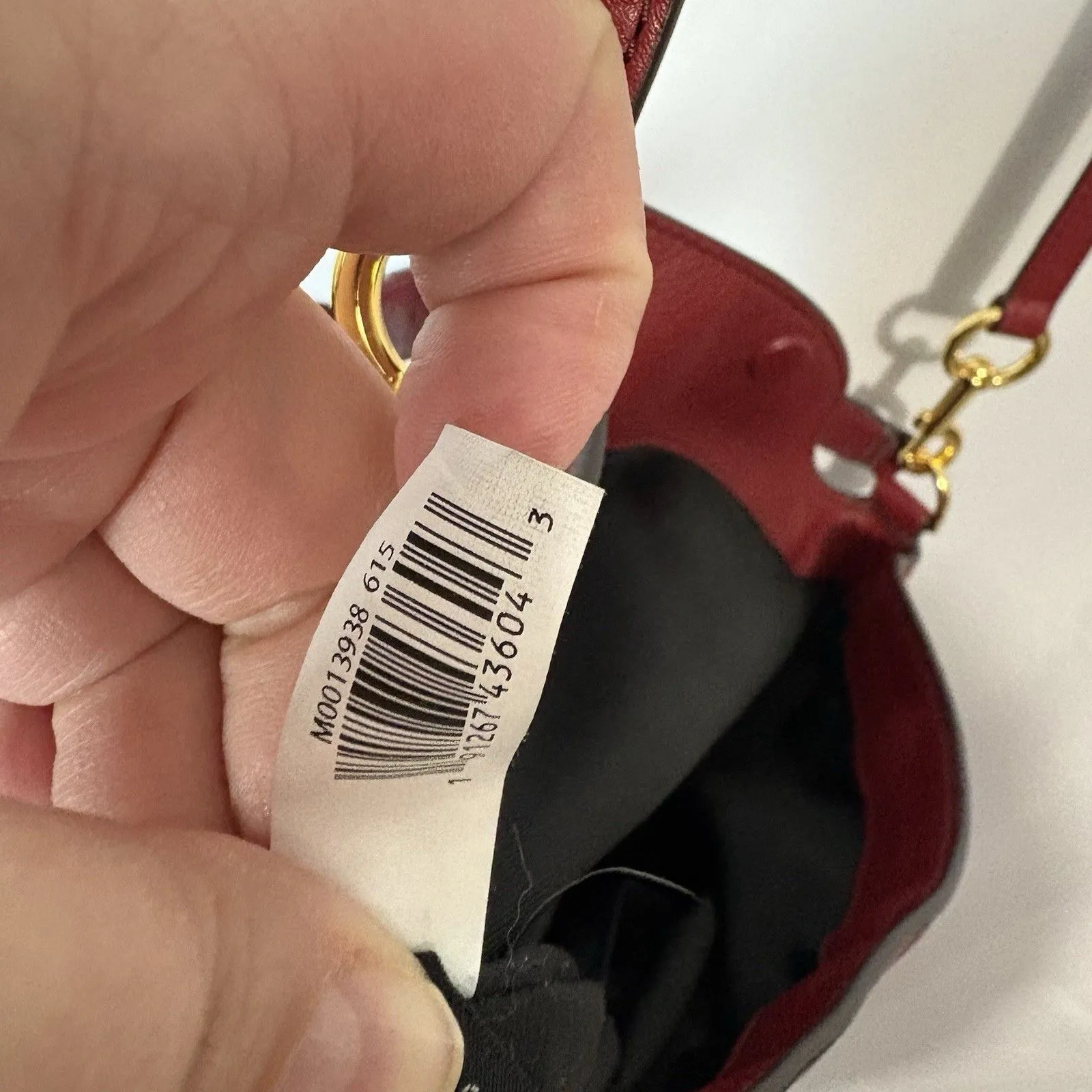 Marc Jacobs Empire City Red Leather Hobo Bag - Image 11