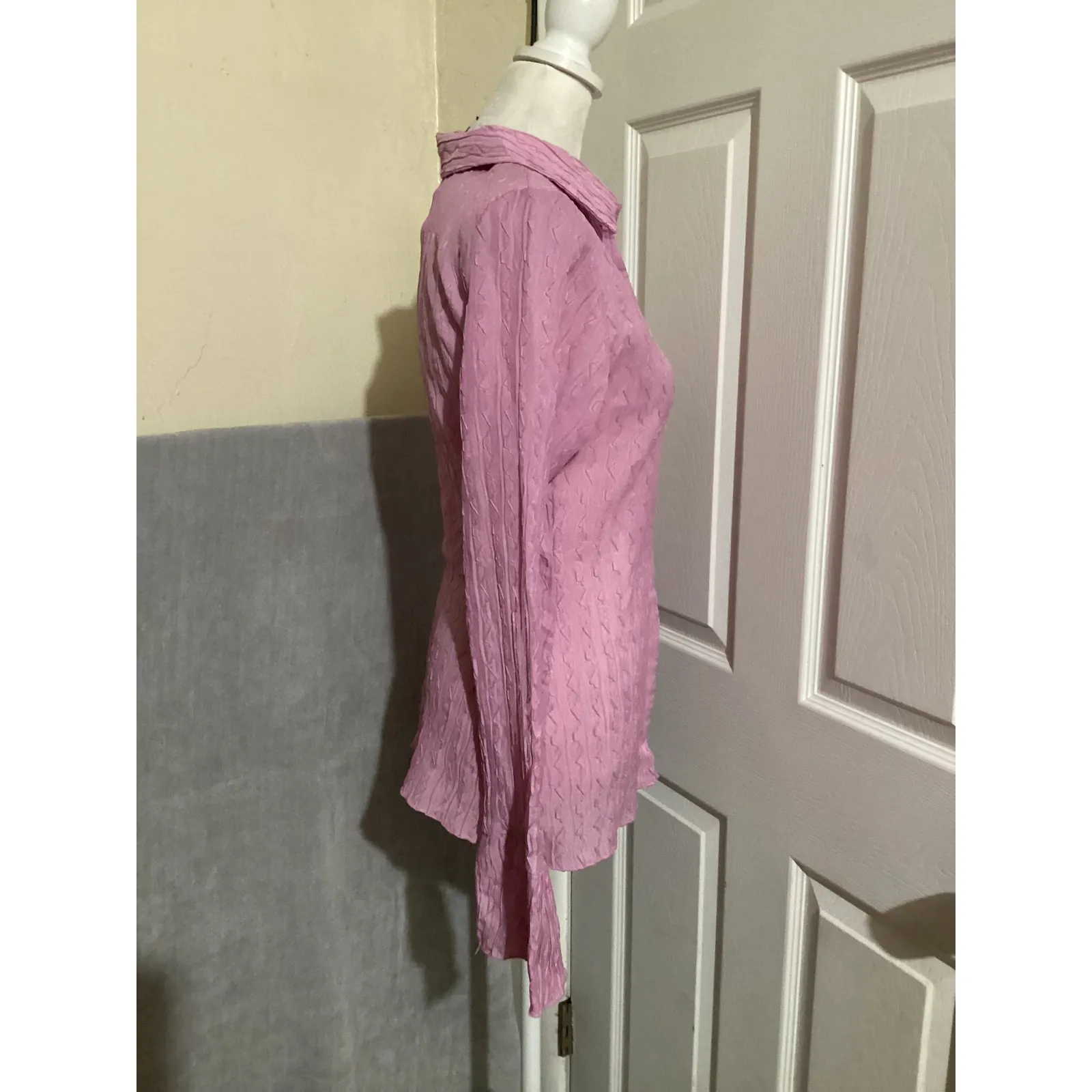 Princess Polly Textured Button Down Shirt Pink Long Sleeve Collared Top Size 4 - Image 4