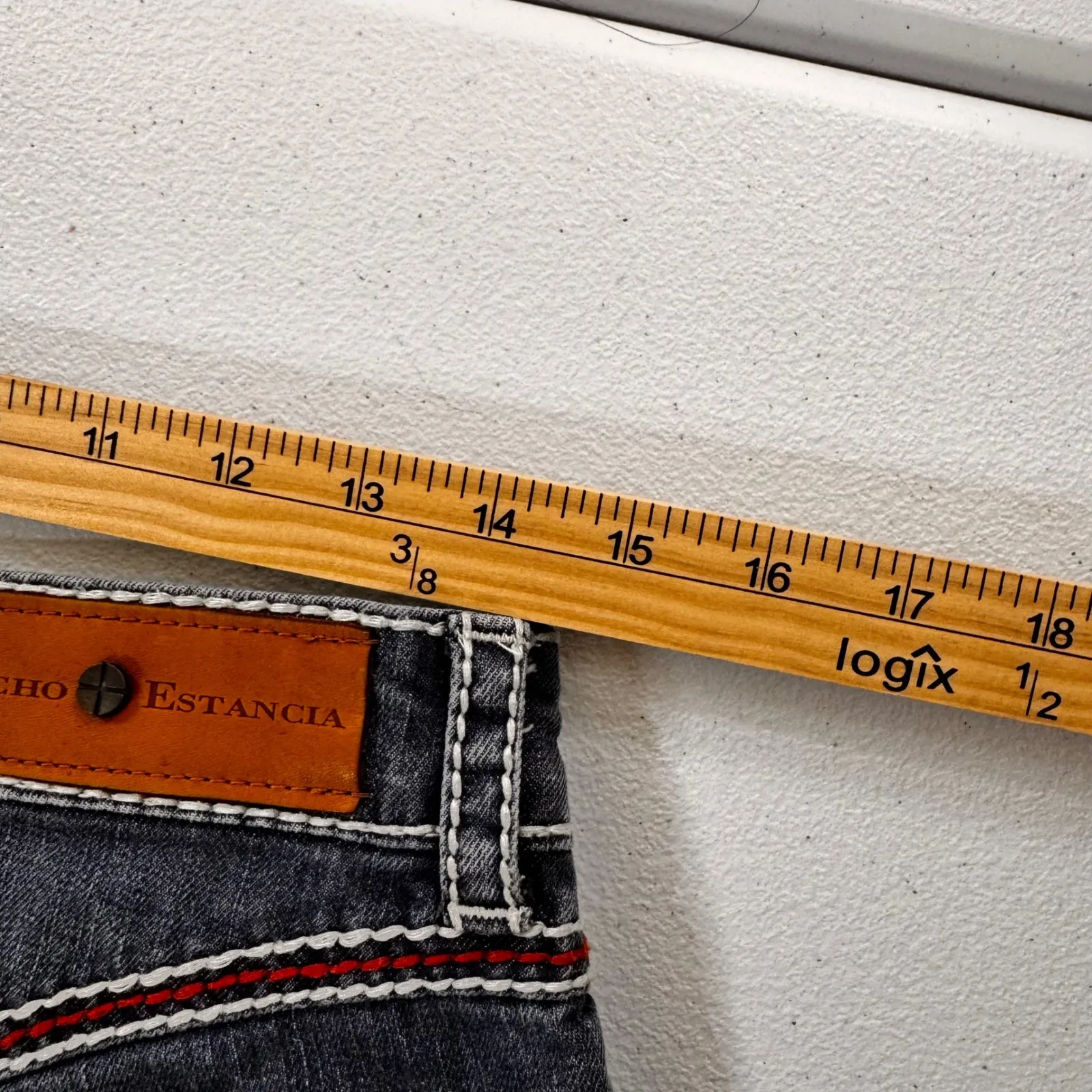 Rancho Estancia Denim Shorts Southwestern Embroidered Pockets Women's Sz 26 Boho Blue - Image 6