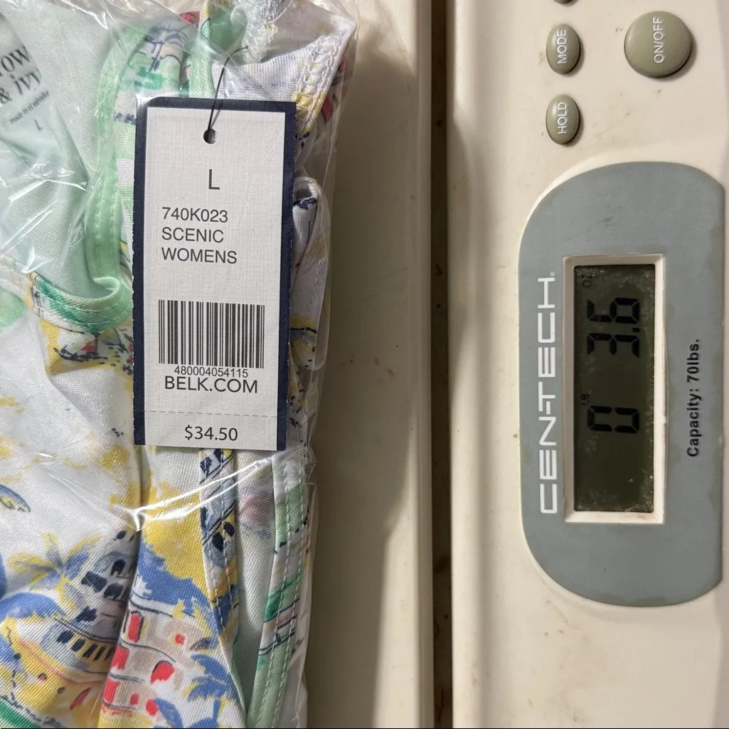 Crown & Ivy size large cross back racer tank scallop edged summer travel new - Image 10